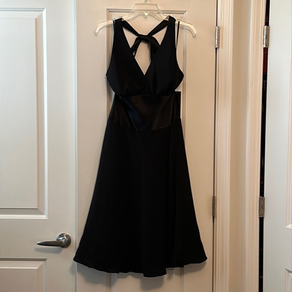 Stunning! Cocktail dress perfect for any special occasion!